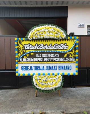 Papan Bunga Duka di Pateten Tiga